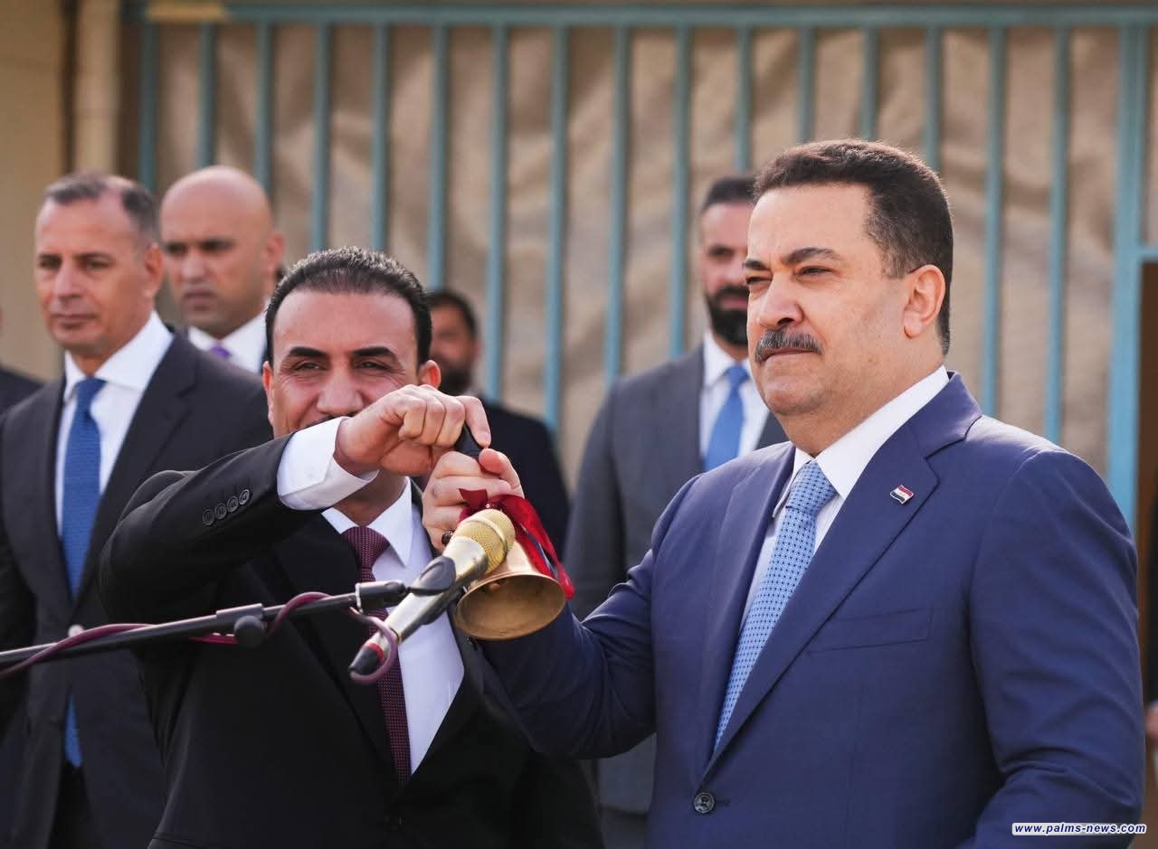 رئيس الوزراء يدق جرس ثانوية الصدرين للمتميزين لبدء العام الدراسي الجديد